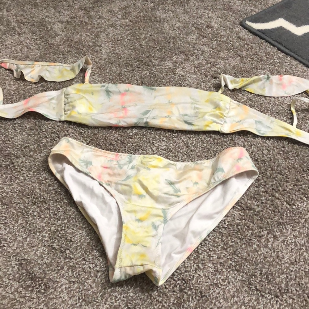 VS bathing suit set